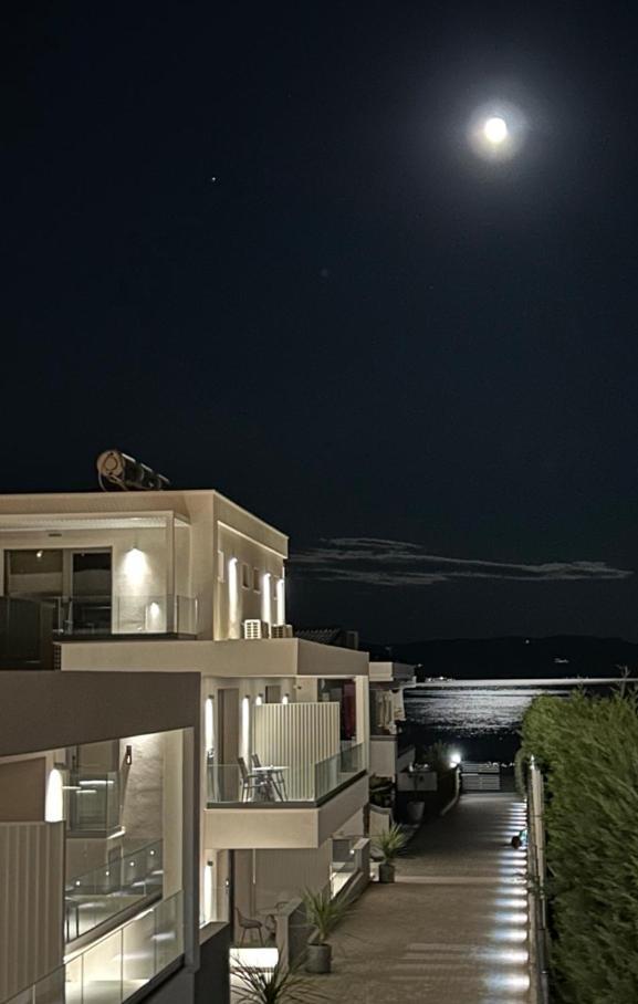 Sealuxe Living Aparthotel Nea Iraklitsa Kültér fotó