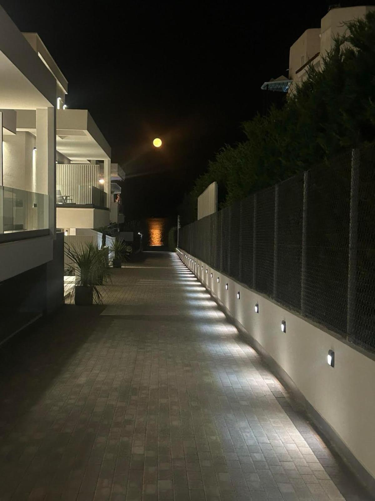Sealuxe Living Aparthotel Nea Iraklitsa Kültér fotó