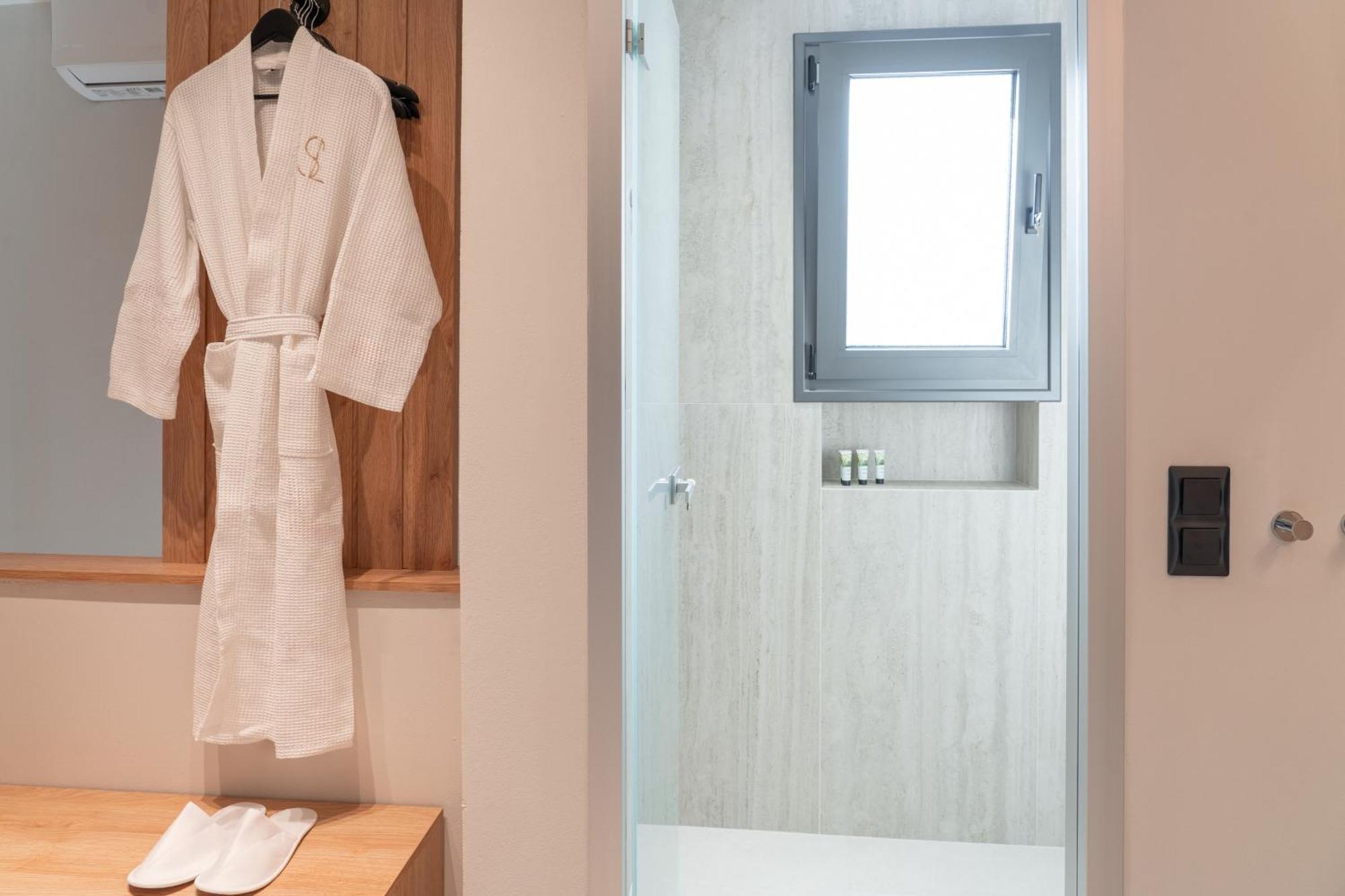 Sealuxe Living Aparthotel Nea Iraklitsa Kültér fotó