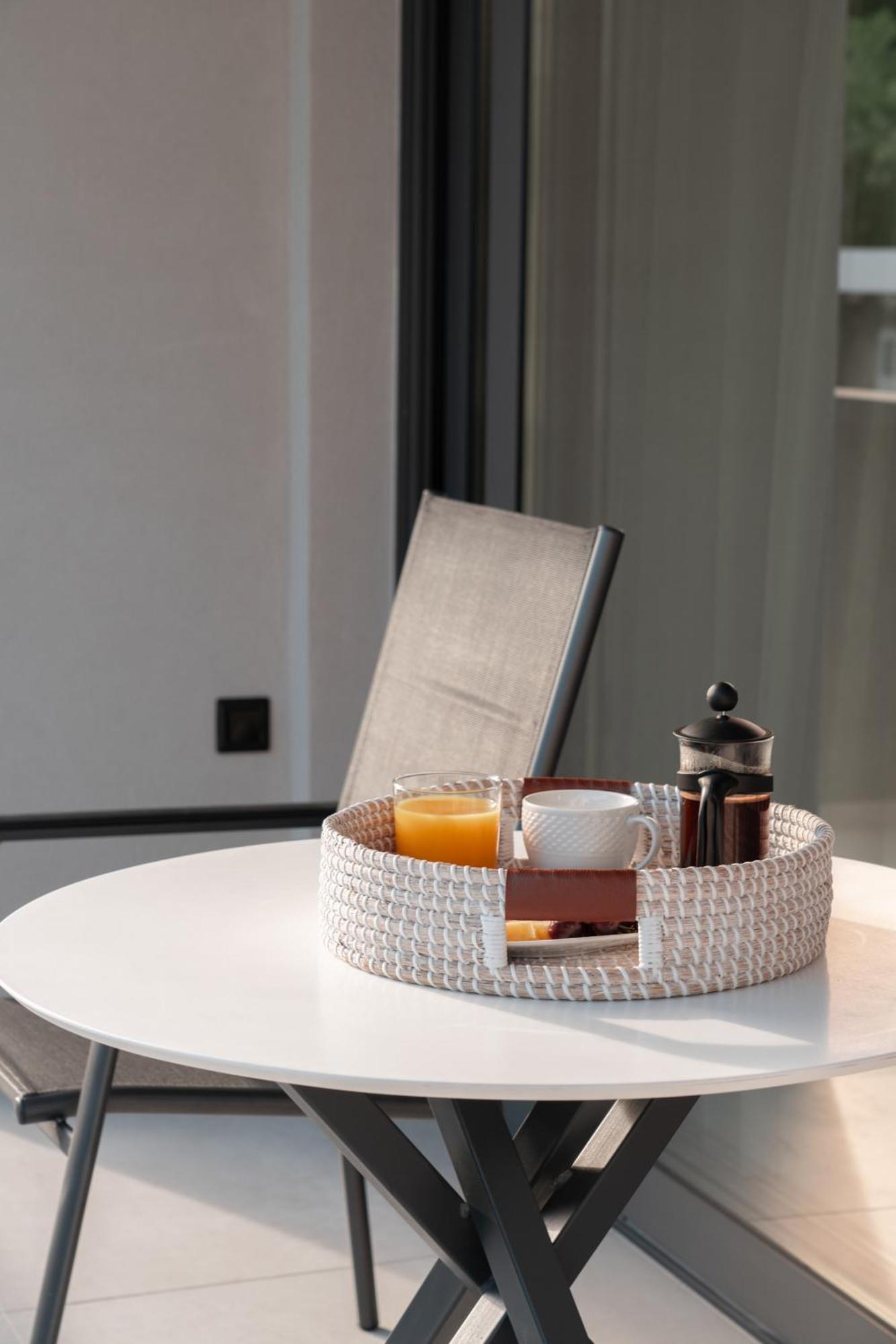 Sealuxe Living Aparthotel Nea Iraklitsa Kültér fotó