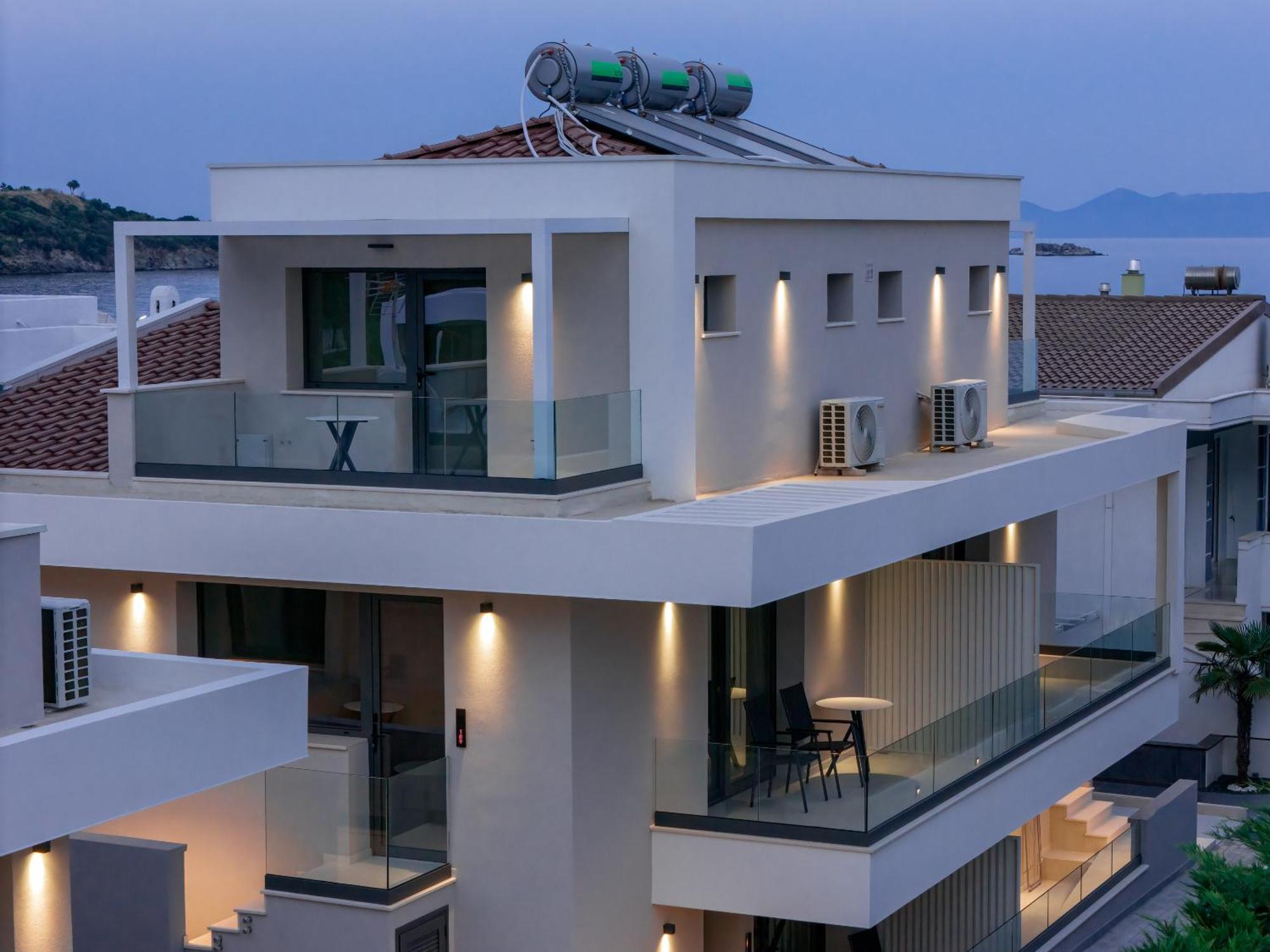 Sealuxe Living Aparthotel Nea Iraklitsa Kültér fotó